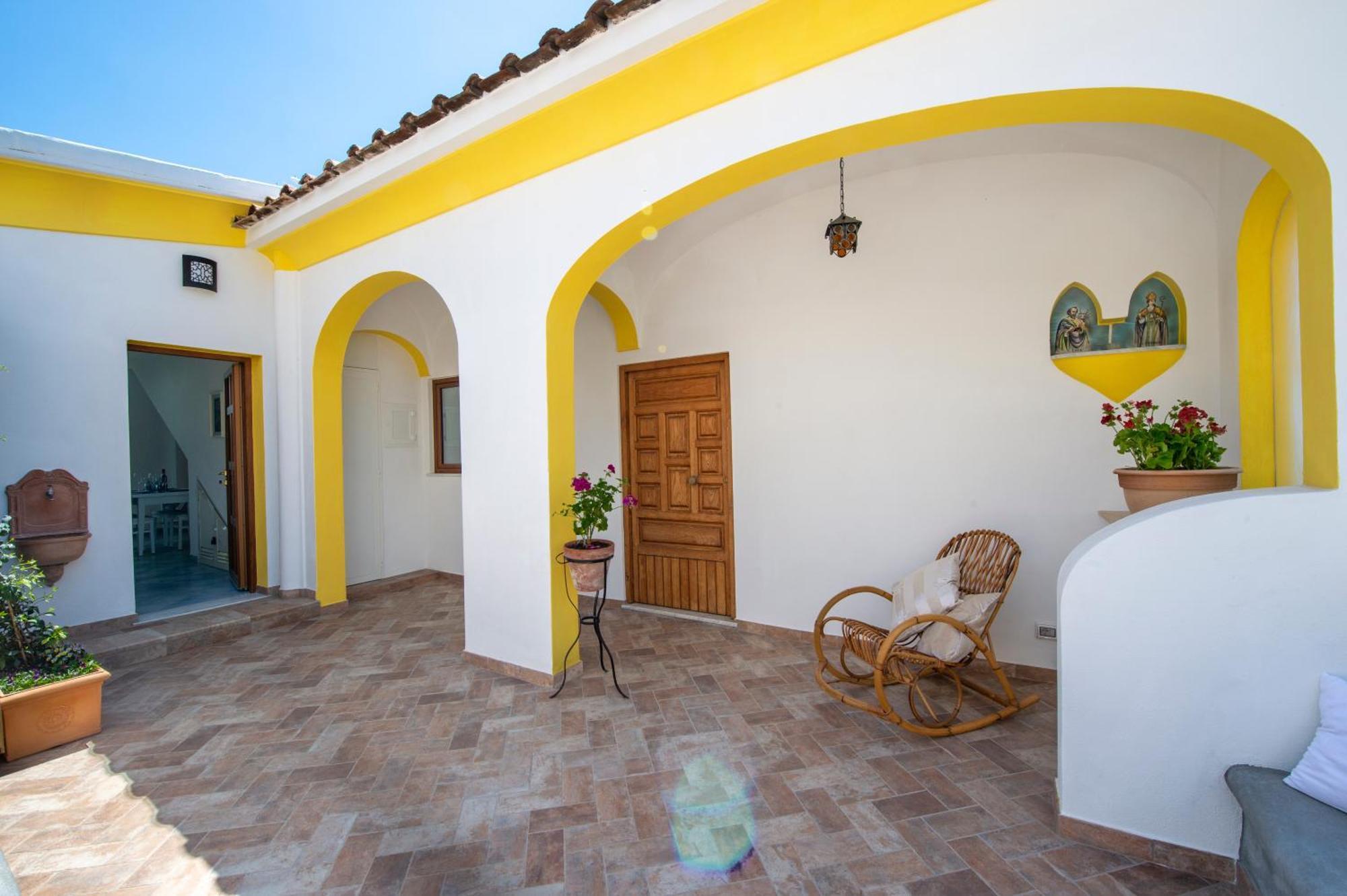 Casa Olga, Un Affaccio Sul Mare !! Apartment Praiano Exterior photo